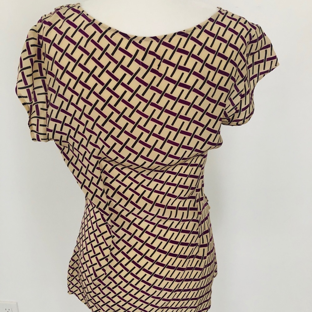 Ruffled Short Sleeved Patterned Blouse - image 4